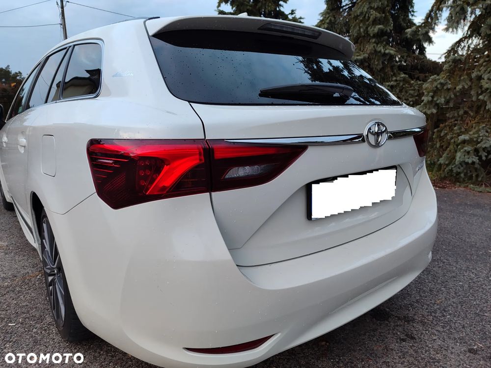 Toyota Avensis 1.8 Selection - 8