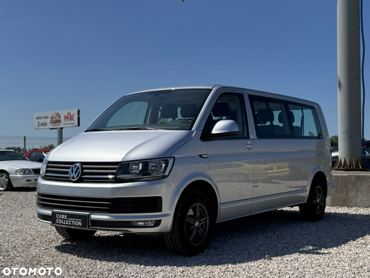 Volkswagen Caravelle - 8