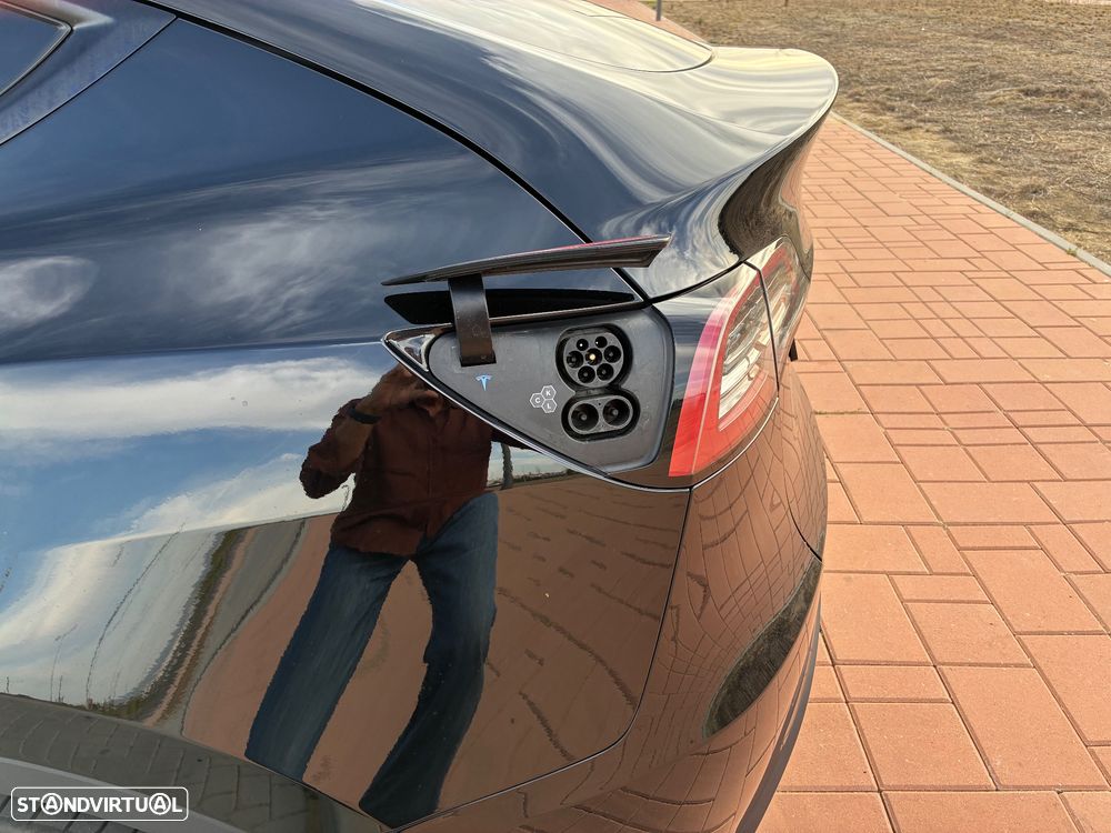 Tesla Model Y Long Range Tração Integral - 34
