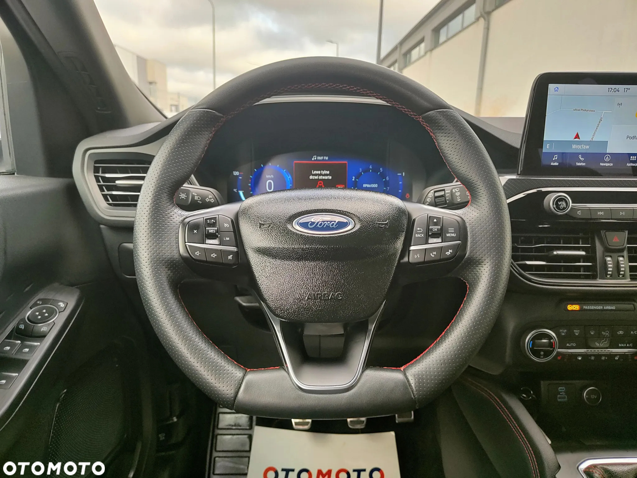 Ford Kuga 1.5 EcoBoost ST-LINE X - 17
