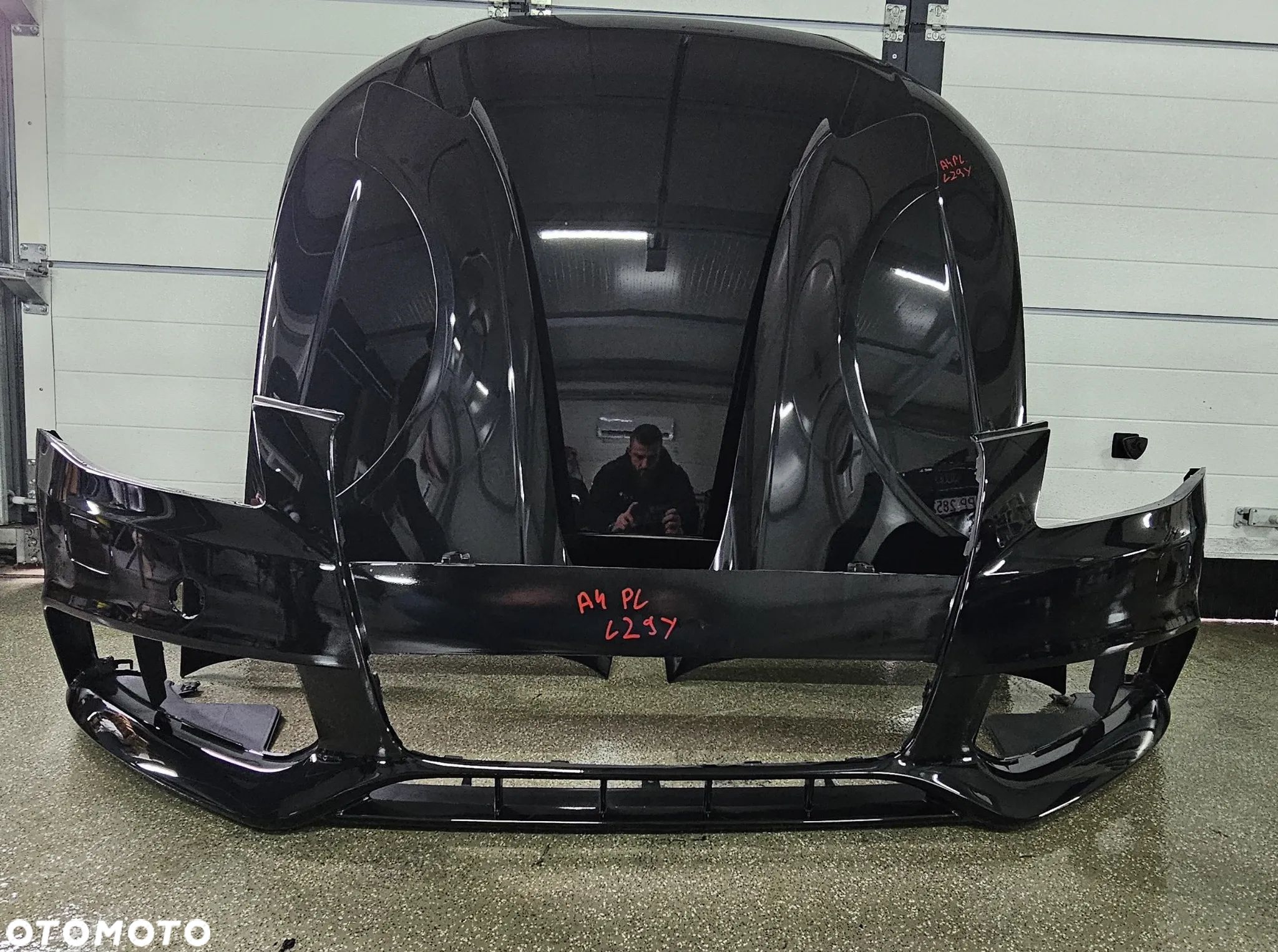 AUDI A4 B8 LIFT BŁOTNIK  PRZÓD PRAWY / LEWY W KOLOR: LZ9Y - 1