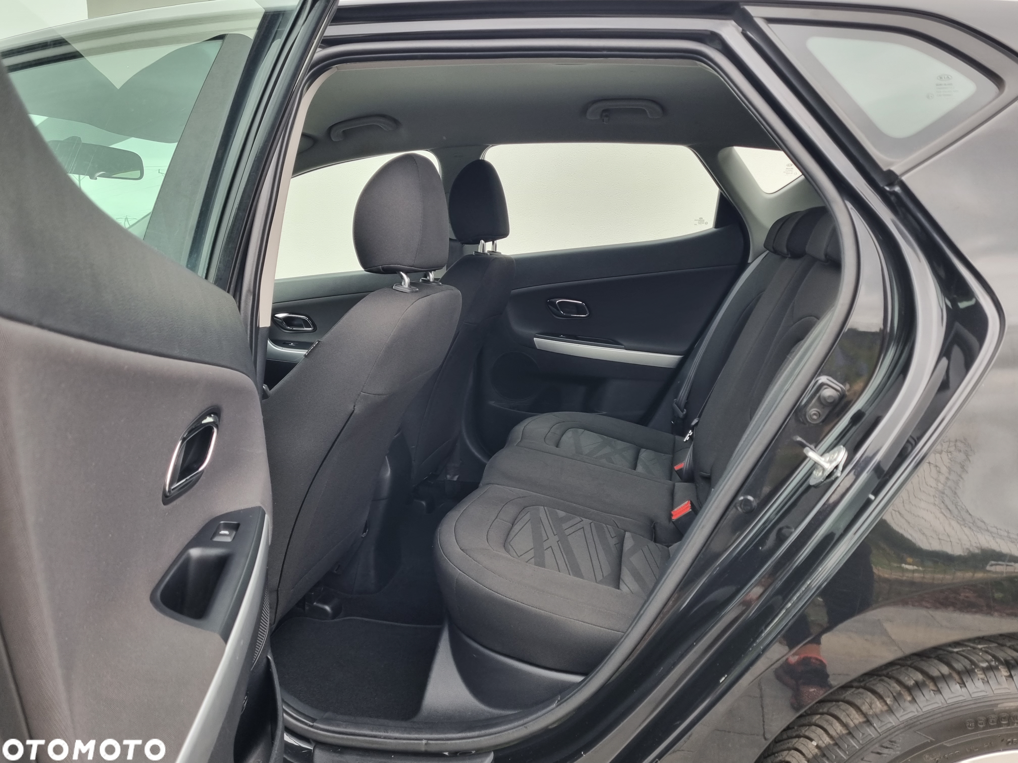 Kia Ceed 1.4 CVVT Attract - 20