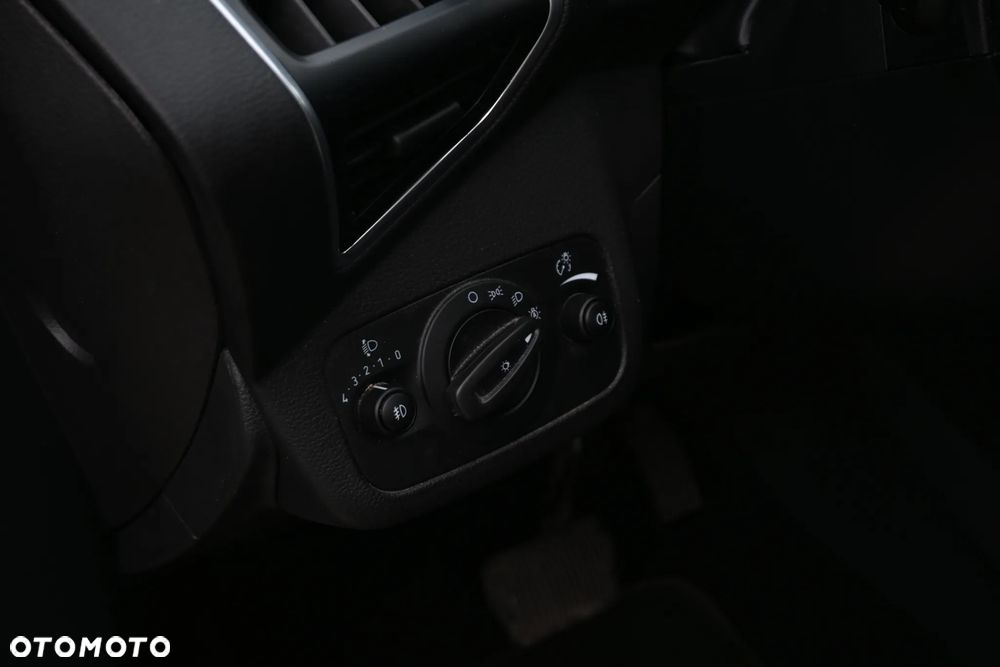 Ford Kuga 2.0 TDCi 4x4 Titanium - 34