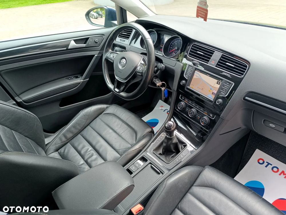 Volkswagen Golf 1.6 TDI BlueMotion Comfortline - 34