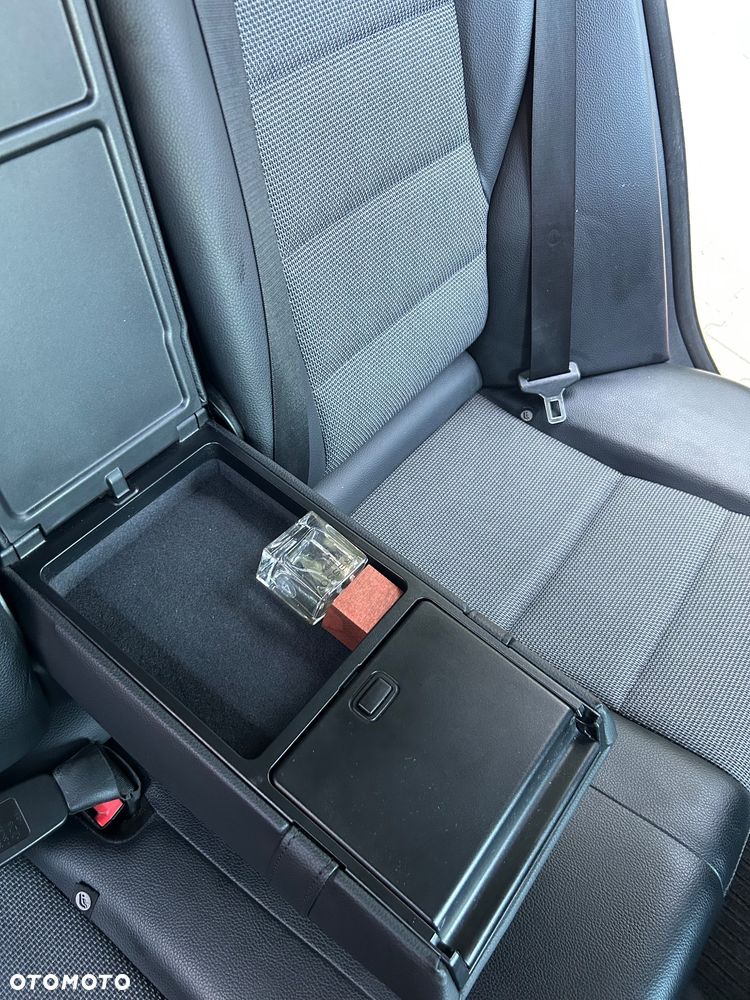 Mercedes-Benz Klasa C 180 Kompressor Automatik BlueEFFICIENCY - 14