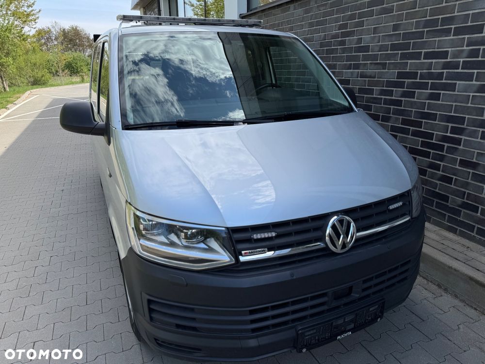 Volkswagen Transporter - 18