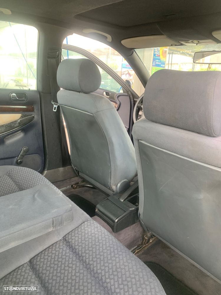 Audi A4 1.9 TDI Confort - 12