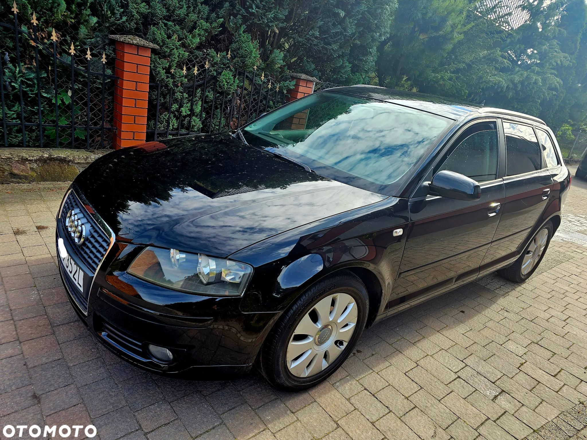 Audi A3 2.0 FSI Attraction - 1