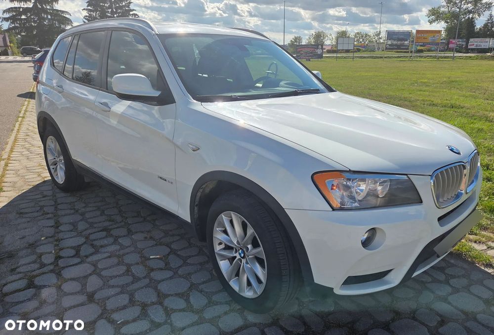 BMW X3 28i xDrive - 3