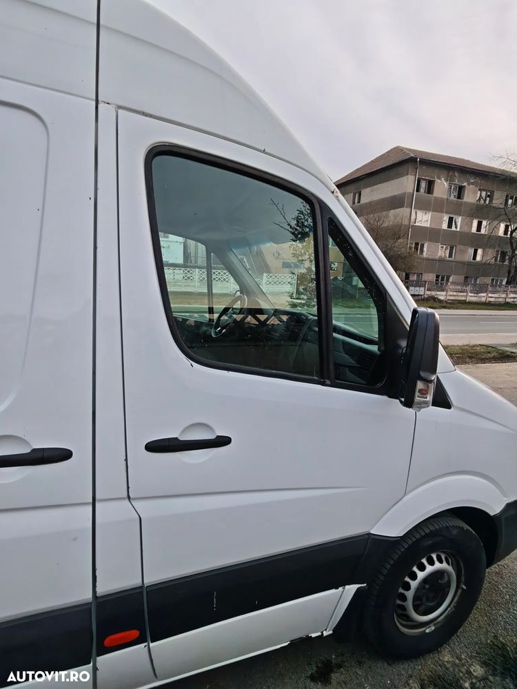 Mercedes-Benz Sprinter - 9