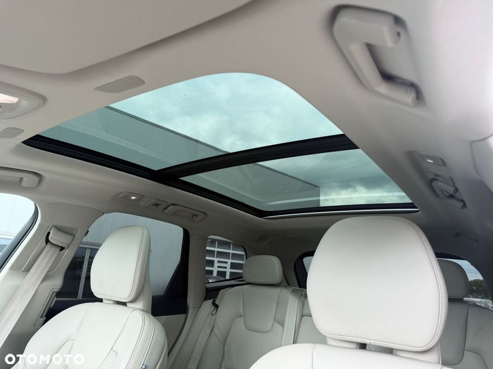 Volvo XC 60 - 32