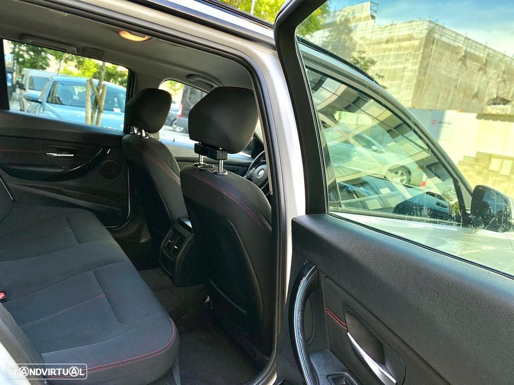 BMW 320 d ED Line Sport - 29