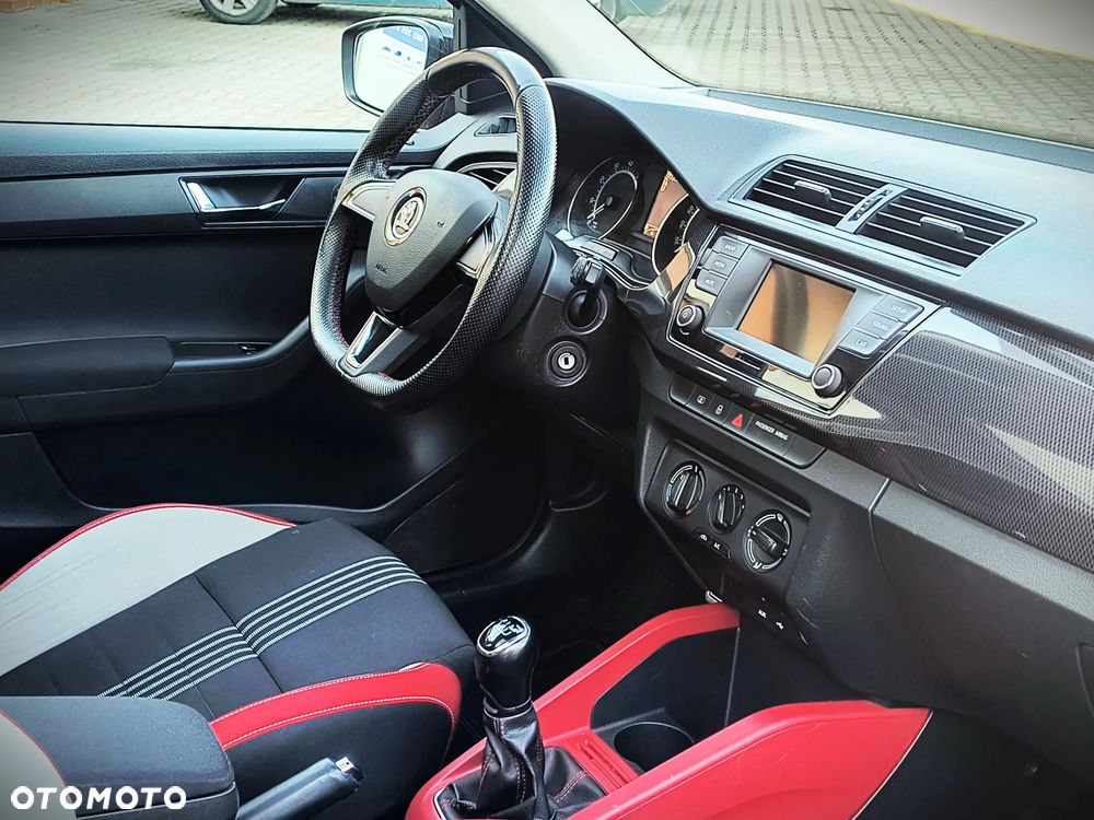 Skoda Fabia 1.2 TSI Monte Carlo - 9