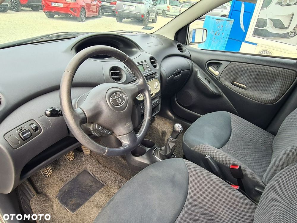Toyota Yaris 1.3 VVT-i Luna - 8