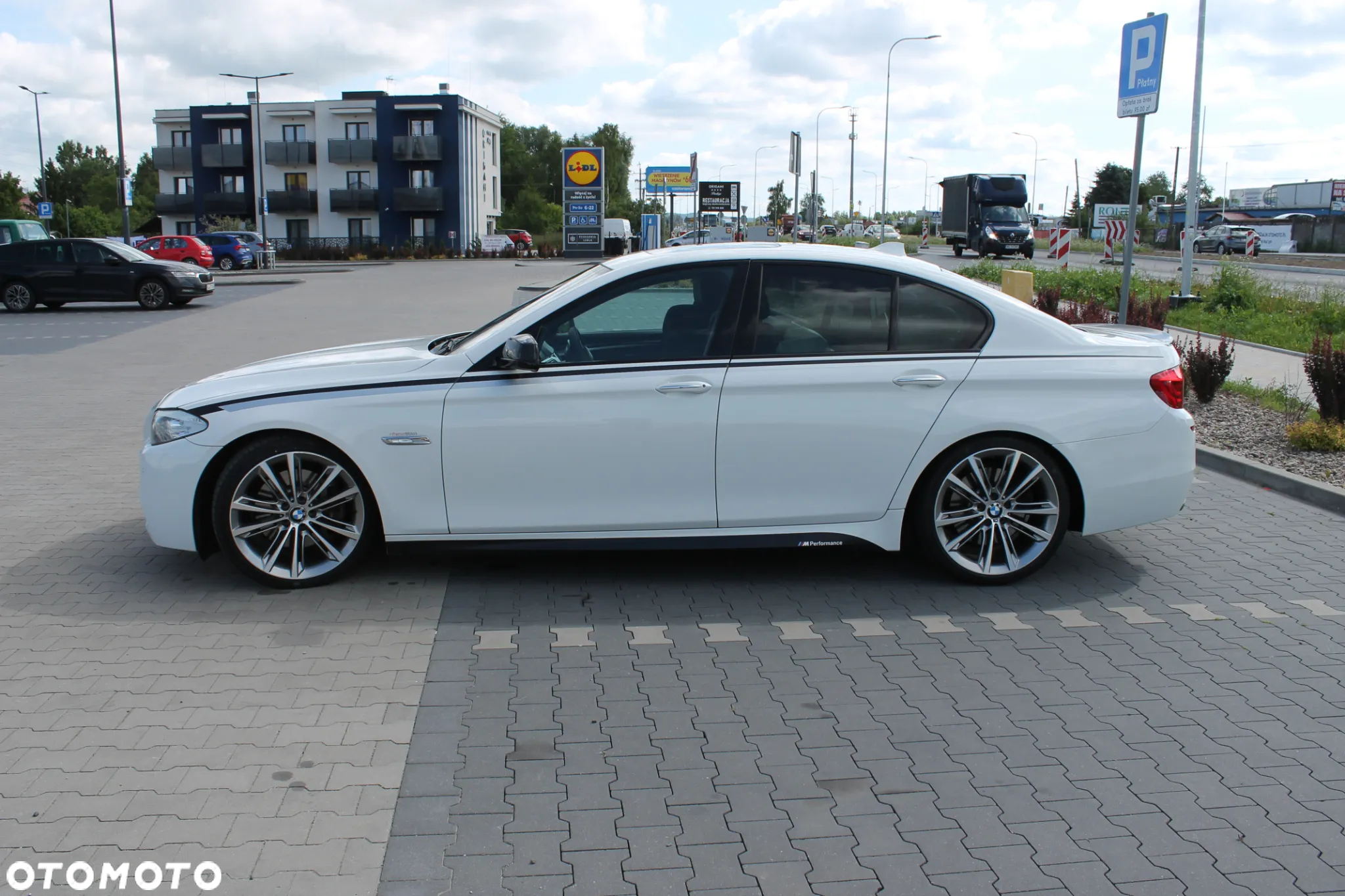 BMW Seria 5 530d xDrive - 4