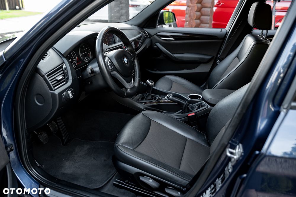 BMW X1 xDrive20d xLine - 17