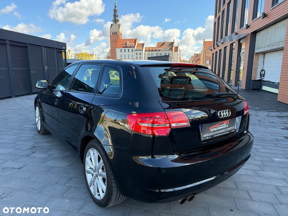 Audi A3 Sportback 1.4 TFSI Ambiente - 24