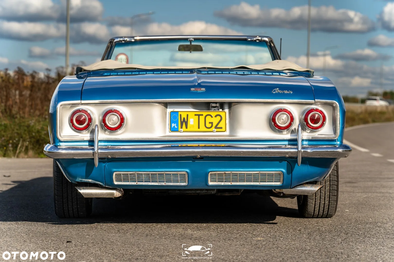 Chevrolet Corvair - 4