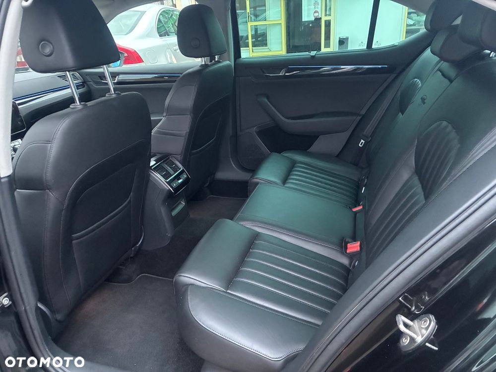 Skoda Superb 2.0 TDI 4x4 L&K DSG - 18