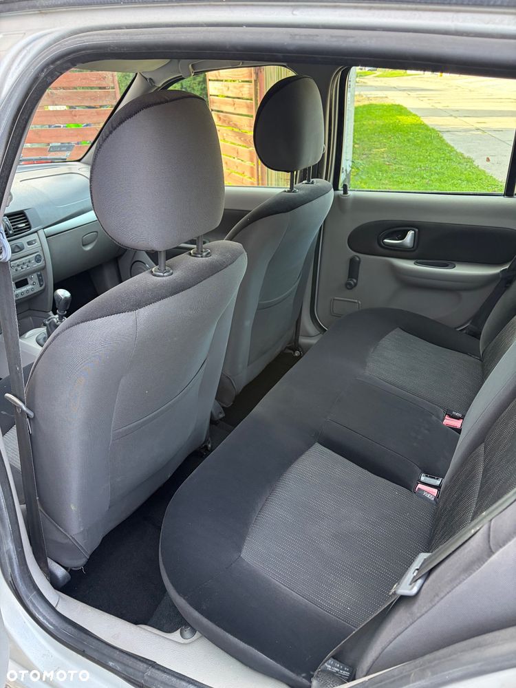 Renault Thalia 1.6 16V All Inclusive - 8