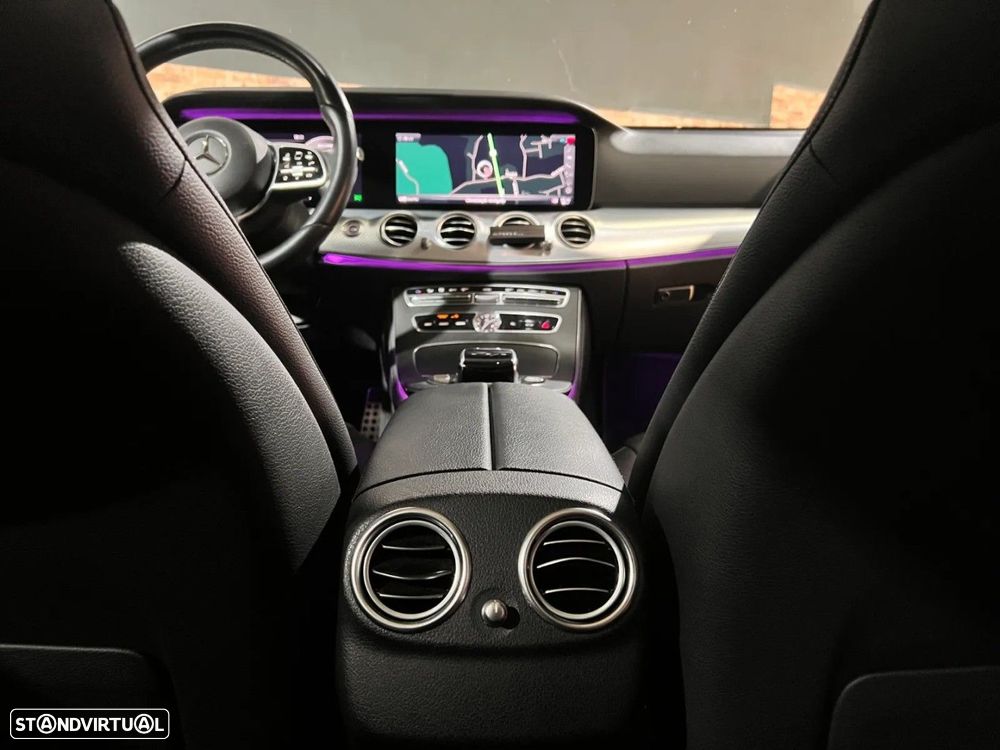 Mercedes-Benz E 200 Avantgarde Auto — fotografia 18