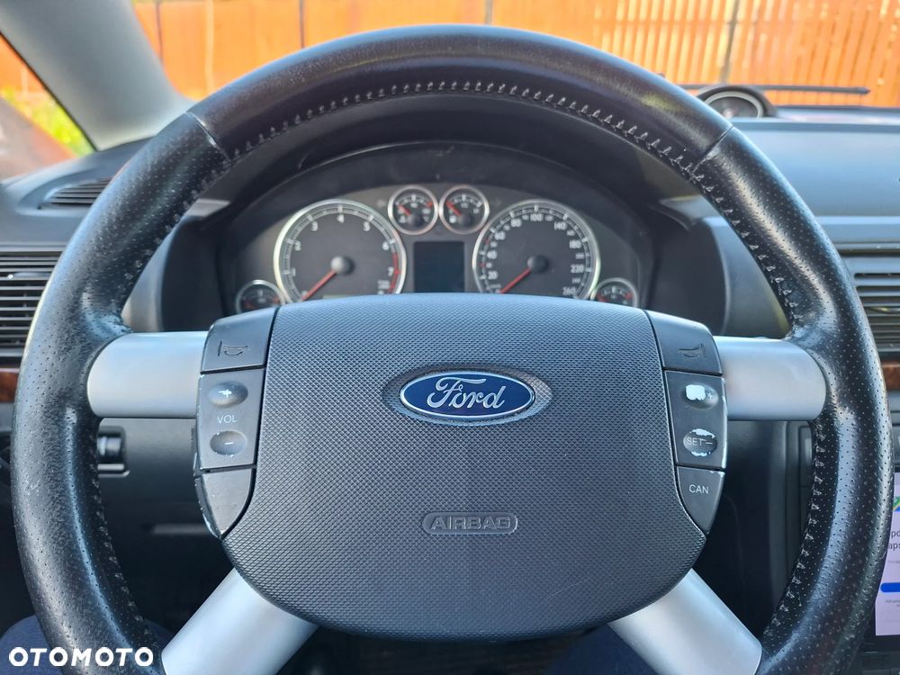 Ford Galaxy 2.8 V6 Ghia - 10