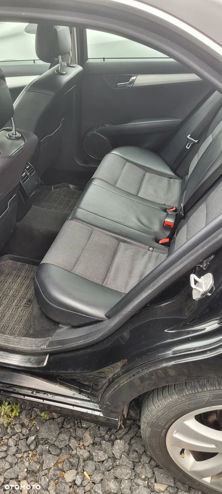 Mercedes-Benz Klasa C 180 K BlueEff Avantgarde - 5