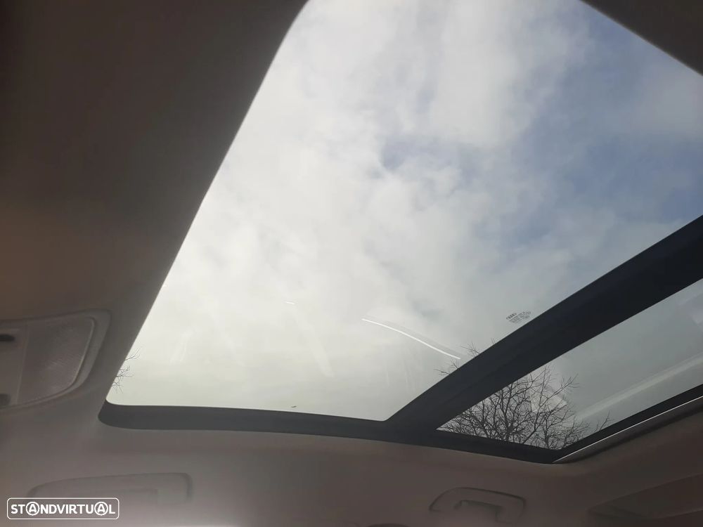 Audi Q3 2.0 TDI quattro Design S tronic - 37