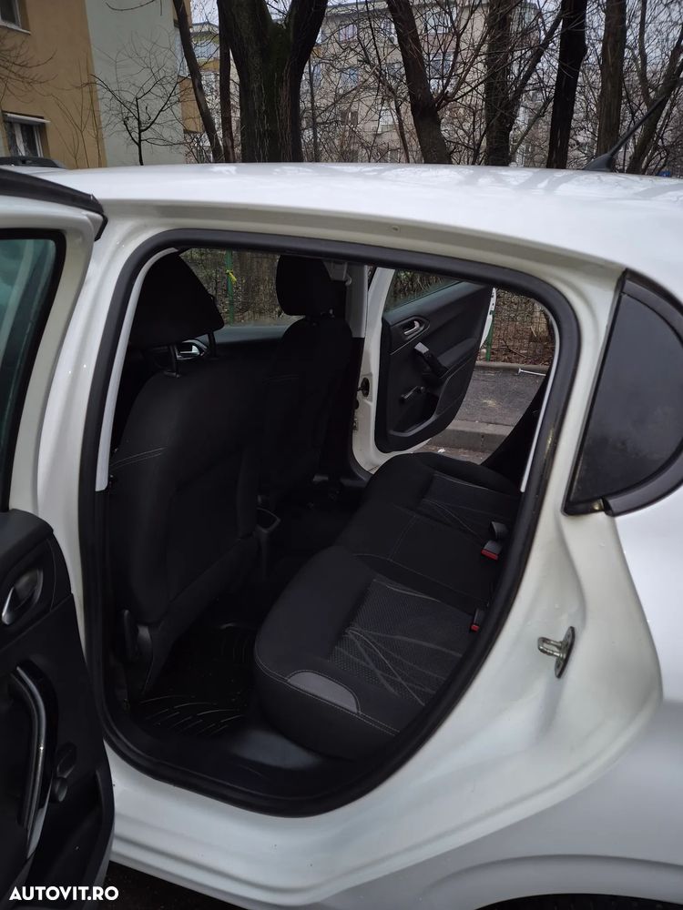 Peugeot 208 1.4 HDi FAP Active - 14