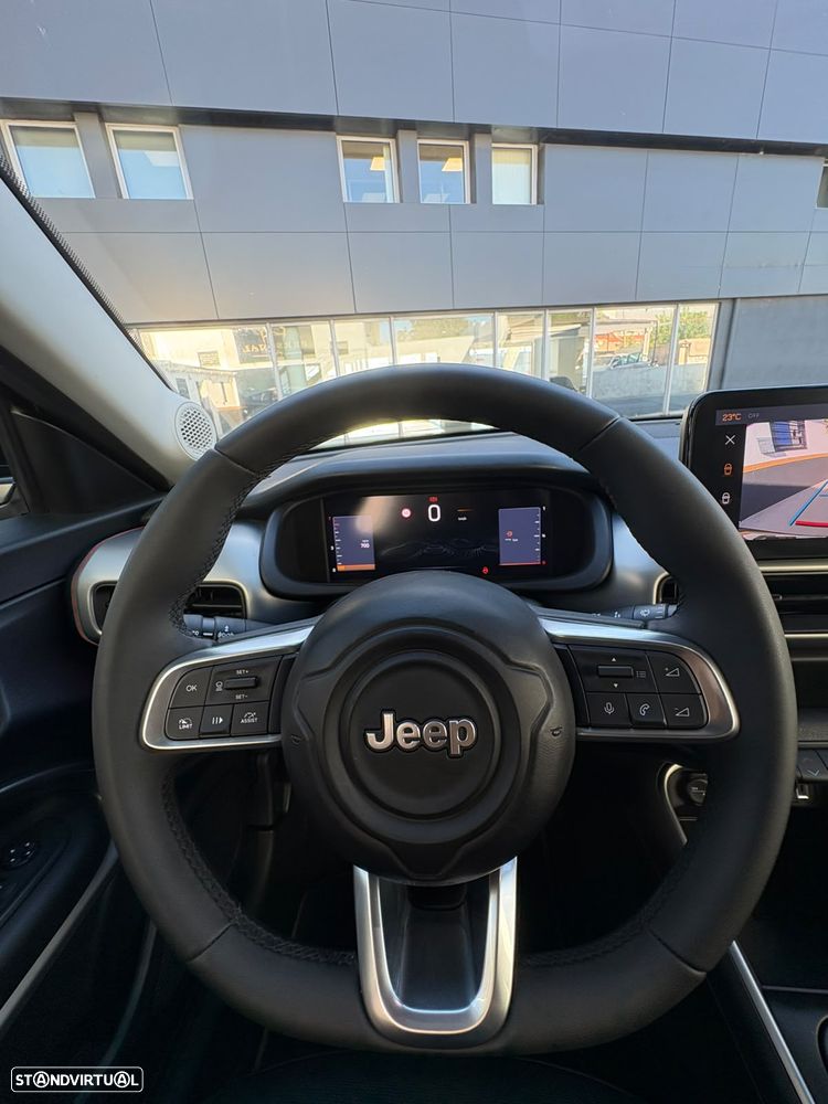 Jeep Avenger 1.2 GSE T3 Summit - 17