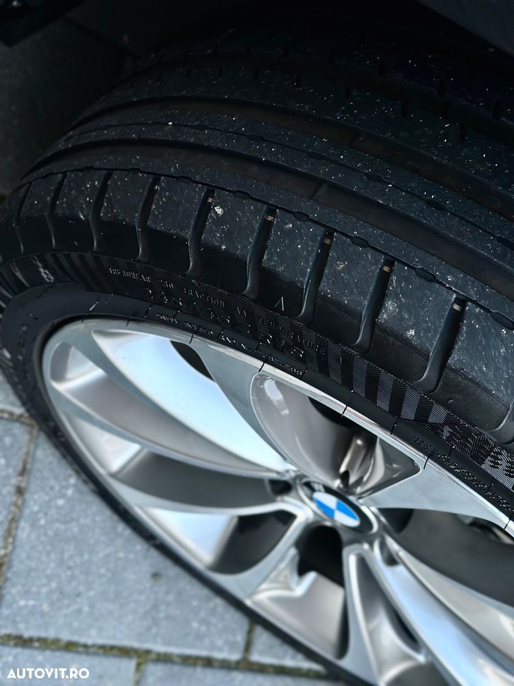 BMW Seria 5 520d Aut. Luxury Line - 34