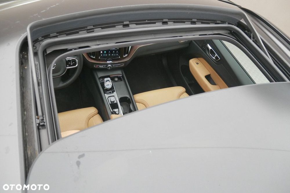 Volvo XC 60 - 38