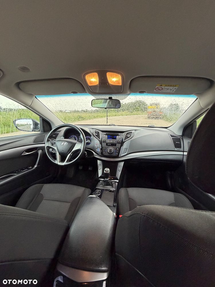 Hyundai i40 Kombi 1.6 Trend - 10