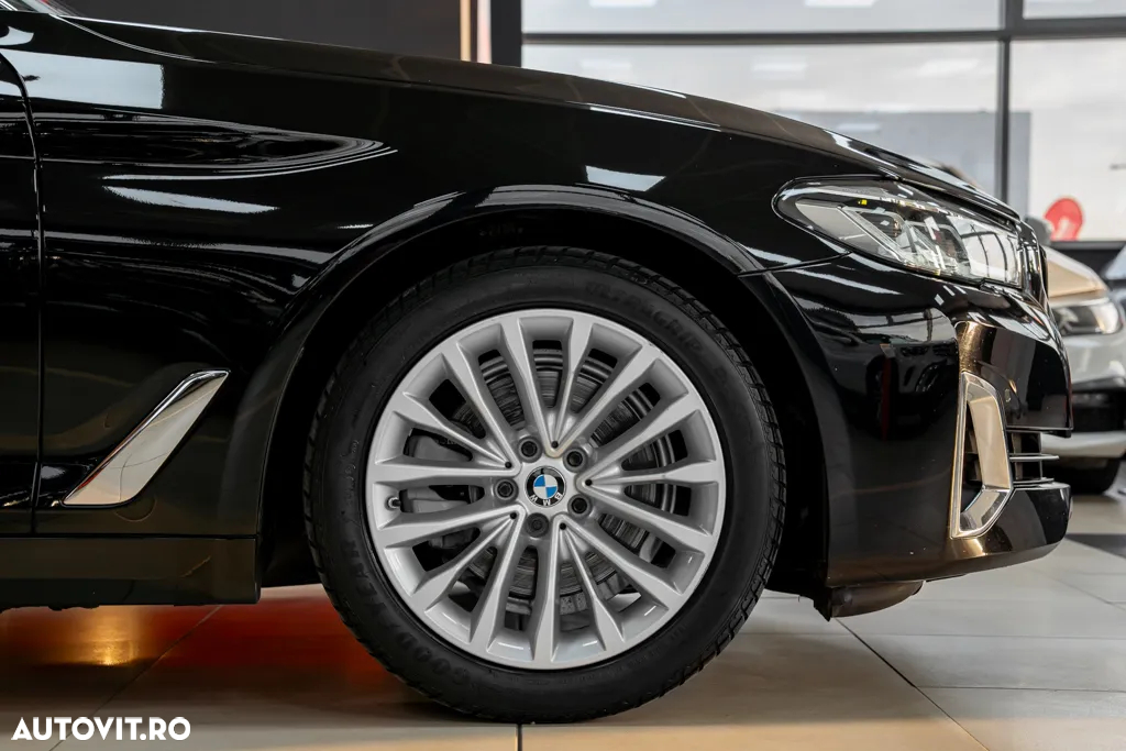 BMW Seria 5 520i Touring Aut. Luxury Line - 21