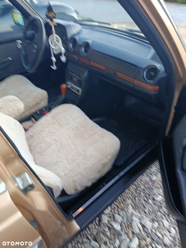 Mercedes-Benz W123 - 8