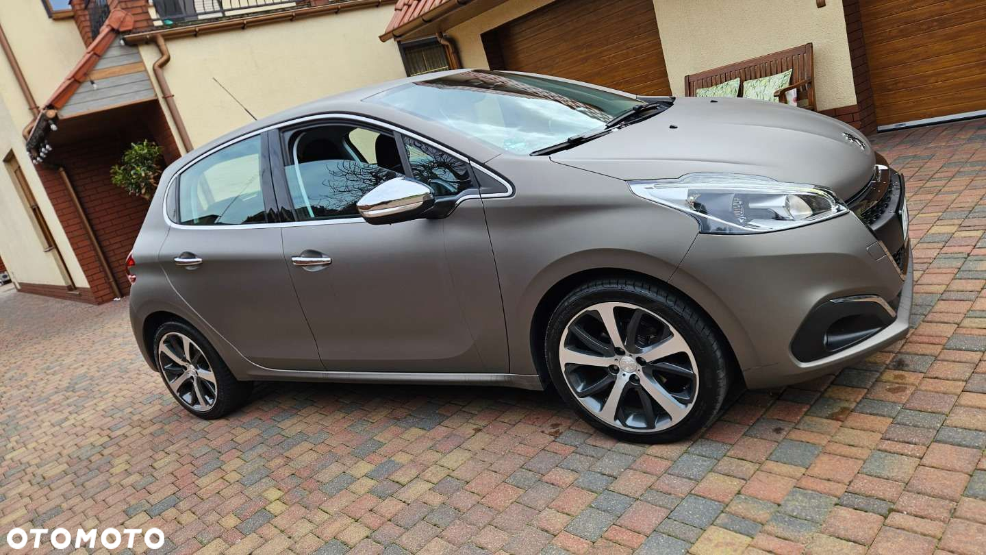 Peugeot 208 PureTech 110 Stop & Start Signature - 10