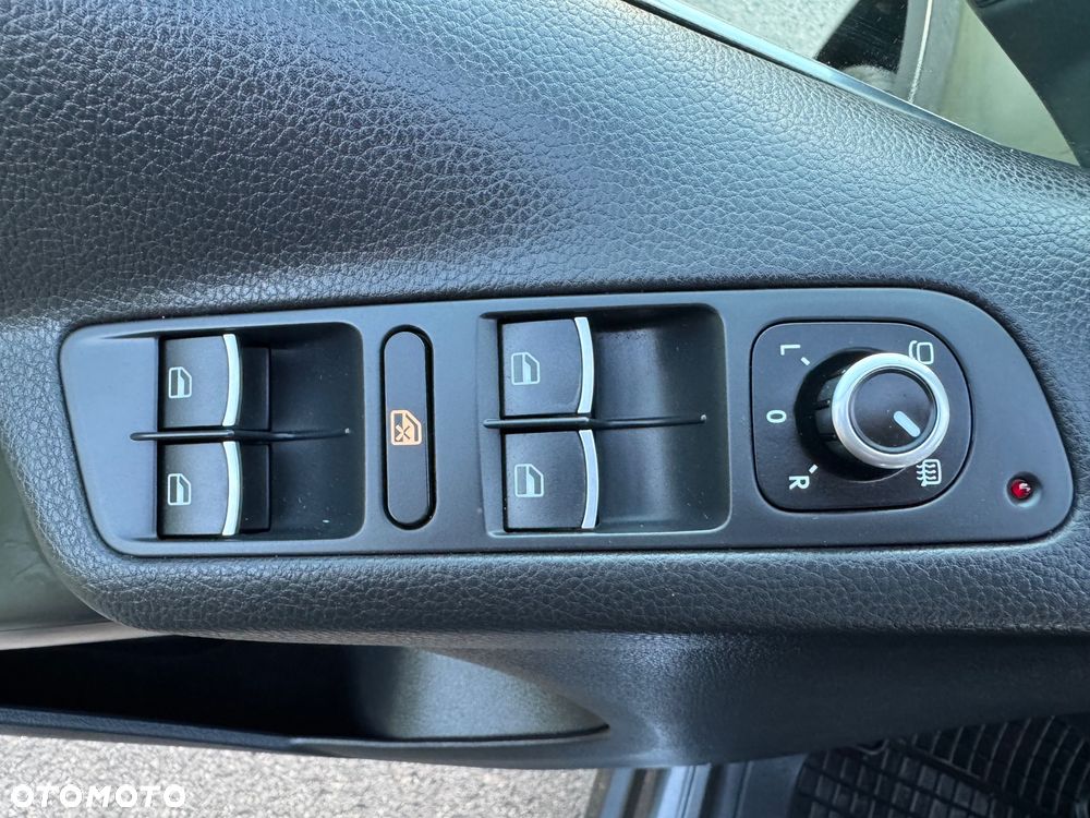 Volkswagen Tiguan 2.0 TDI DPF 4Motion BlueMotion Technology DSG Lounge Sport & Style - 40