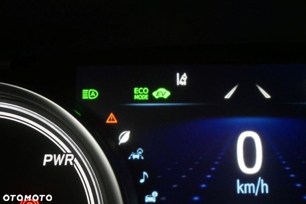 Toyota Camry 2.5 Hybrid Comfort CVT - 21