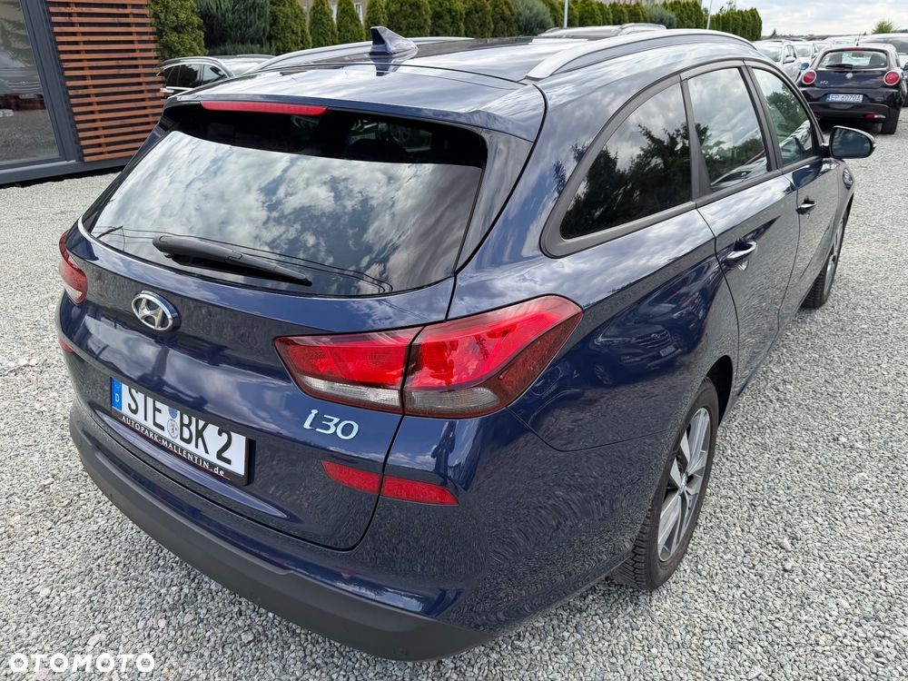 Hyundai i30 1.6 CRDI Trend - 12