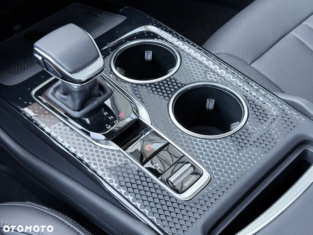 Hongqi HS3 1.5T FWD - 34