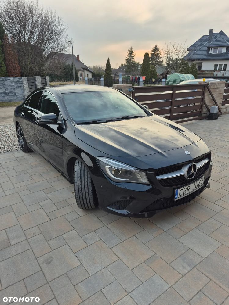 Mercedes-Benz CLA 180 Urban - 5