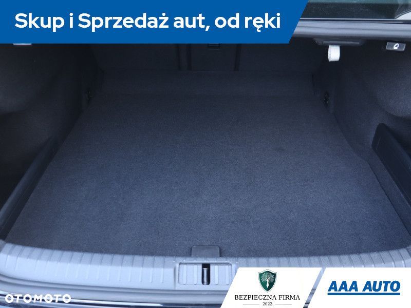 Volkswagen Passat - 15