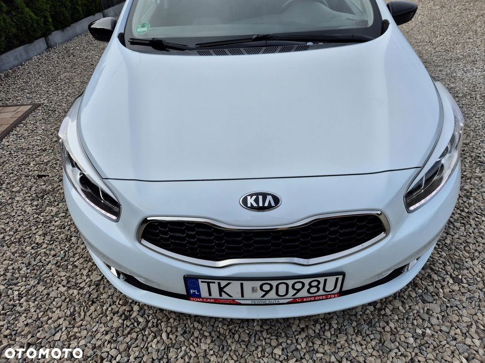 Kia Ceed 1.6 GDI Fifa World Cup Edition - 7