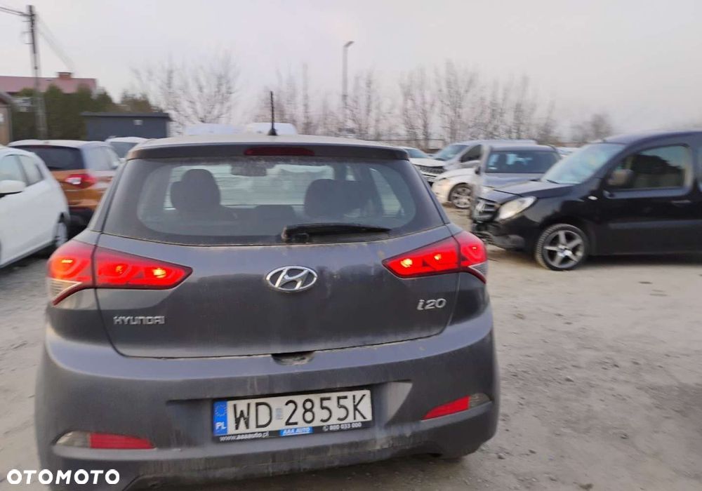 Hyundai i20 - 19