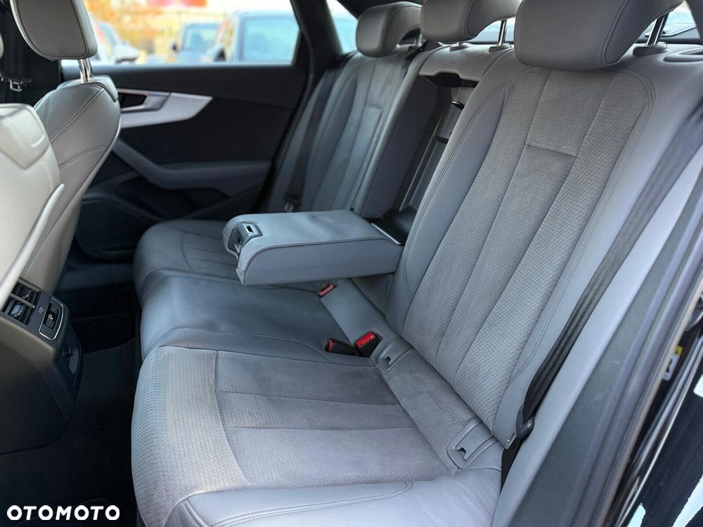 Audi A4 Limousine - 16