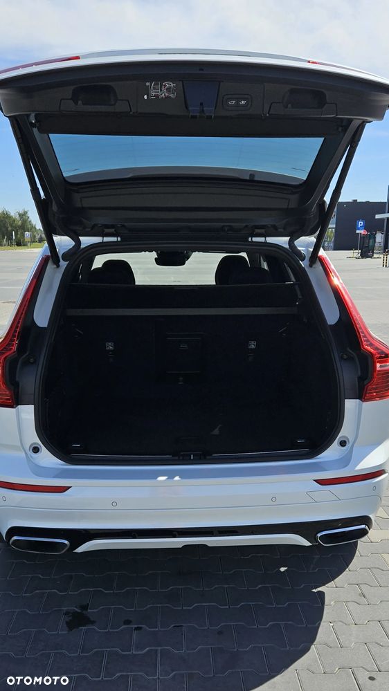 Volvo XC 60 B4 B R-Design - 15