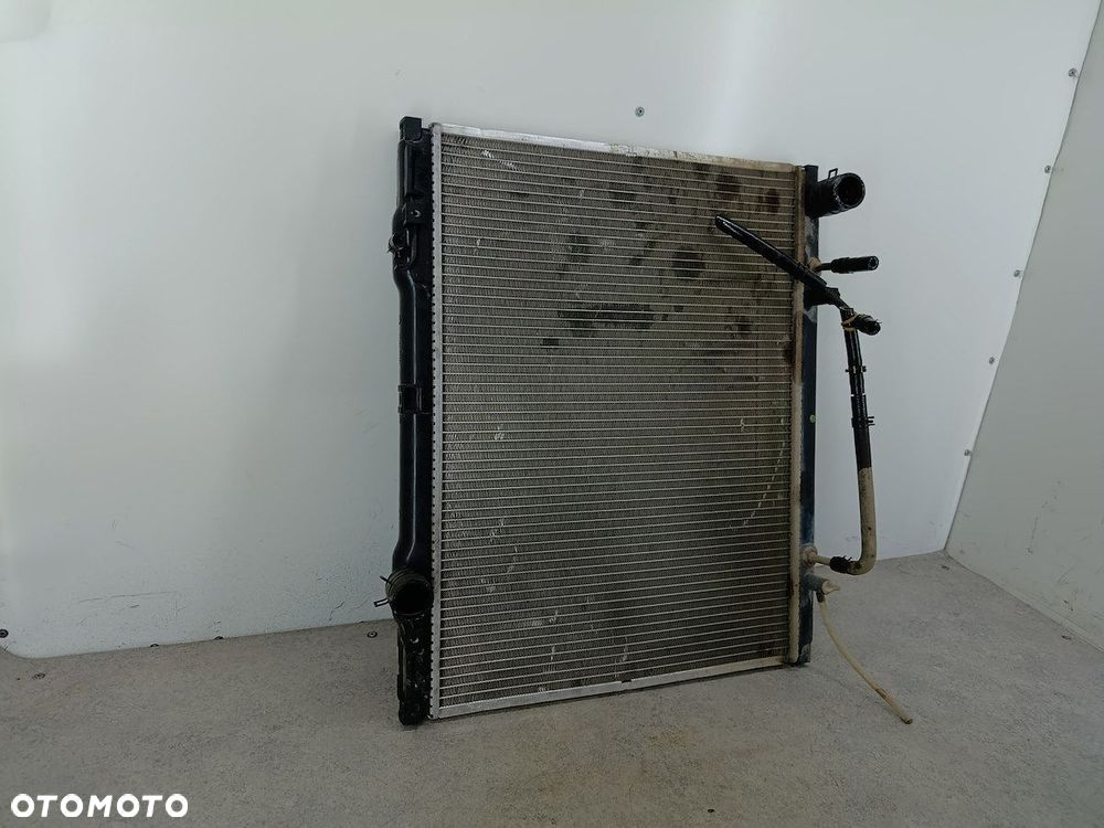 CHŁODNICA WODY AUTOMAT KIA SORENTO I 2.5 CRDI - 2