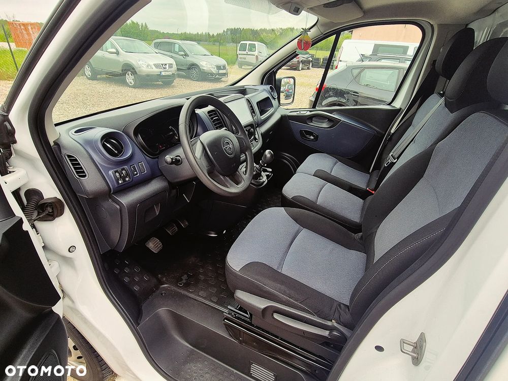 Opel Vivaro - 20