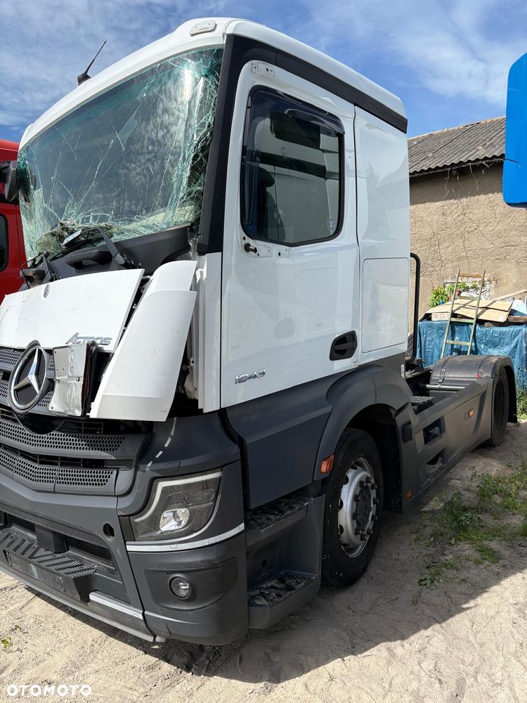 Mercedes-Benz Actros - 2
