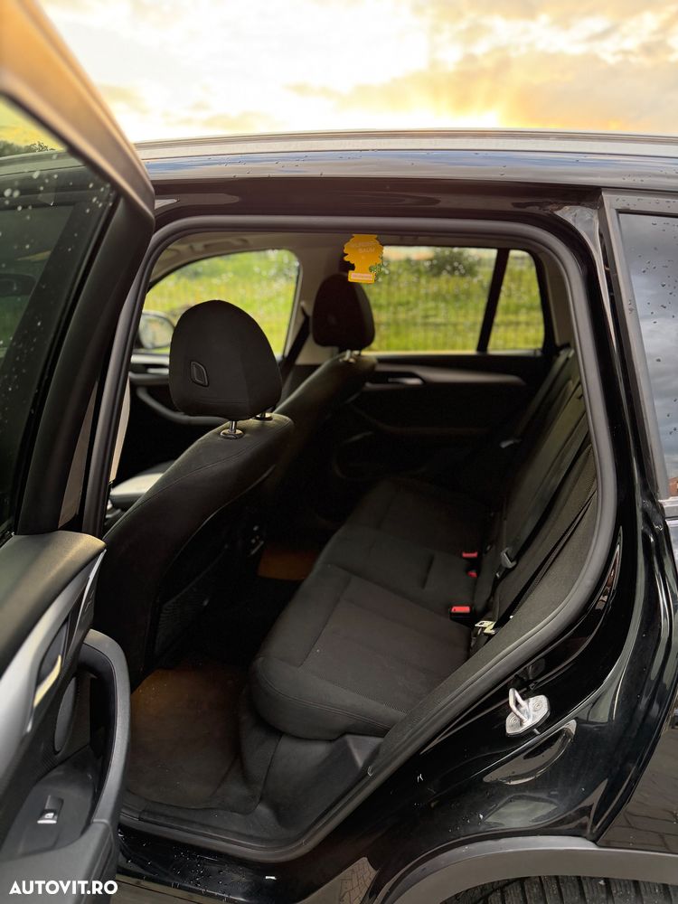 BMW X3 xDrive20d AT Advantage - 10